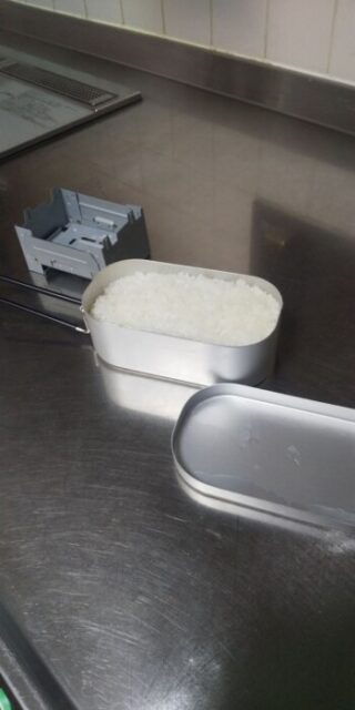 100均って、言ってますが…